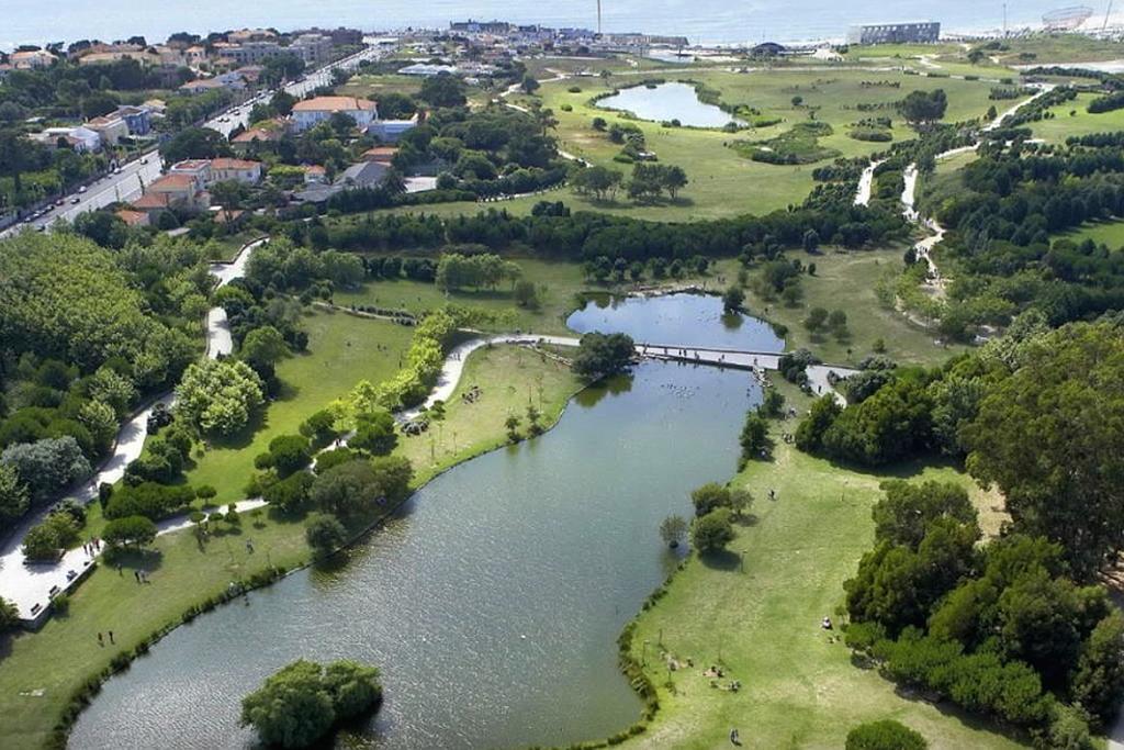 Porto 3 Bedroom Beach Apartment Matosinhos  Kültér fotó
